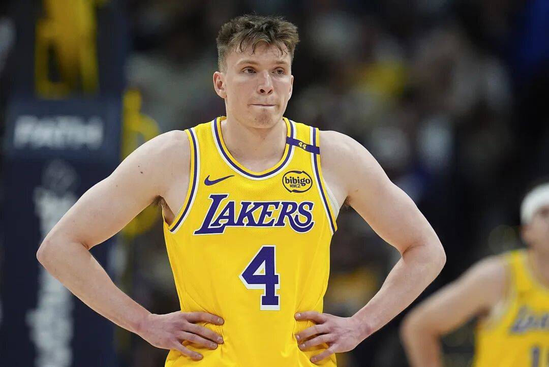 欧宝体育下载关于赛后辽宁本钢回应争议Rookie与70激战湖人分钟，密尔沃基雄鹿冲刺阶段篮板制胜瞬间刷屏的信息