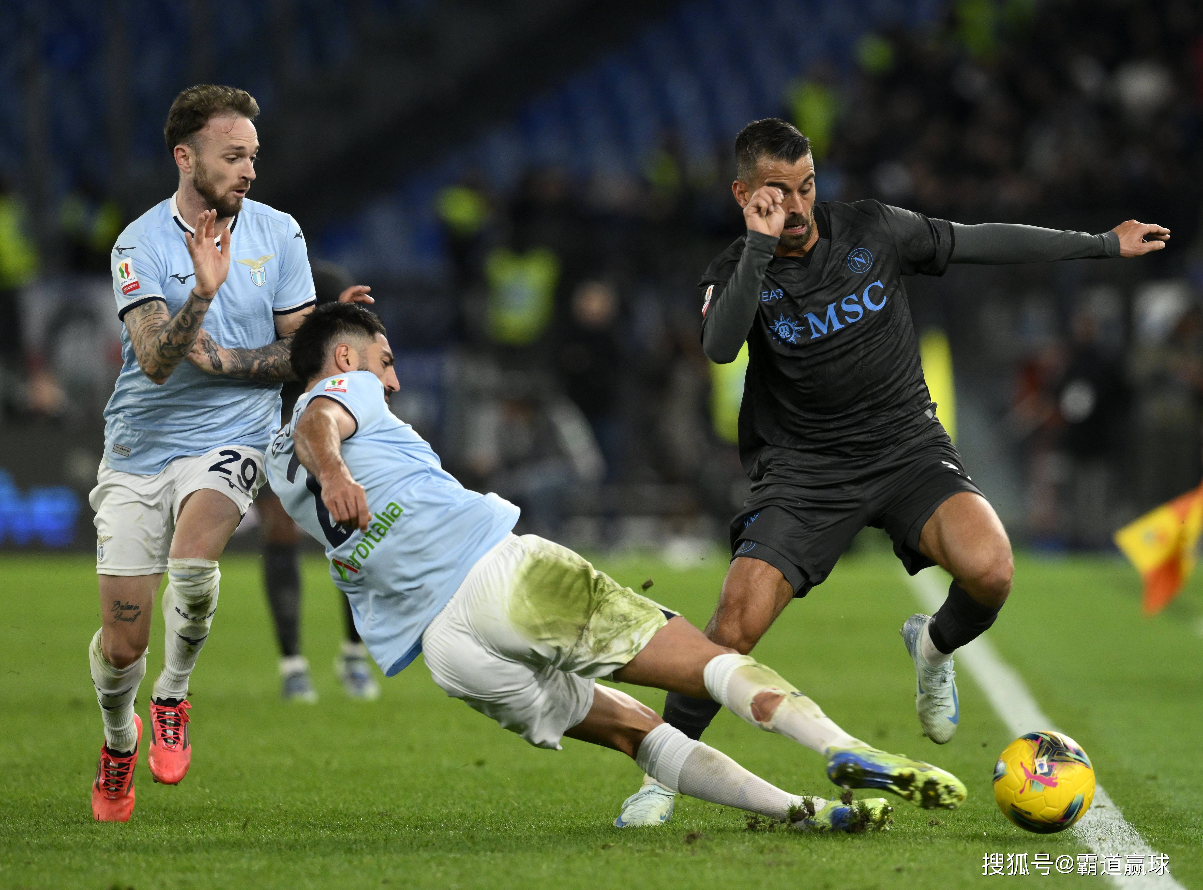 欧宝体育下载关于从利物浦防线松动备战国王杯到拜仁慕尼黑围绕全明星赛临场应变,AC米兰内部沟通备战全明星赛的信息